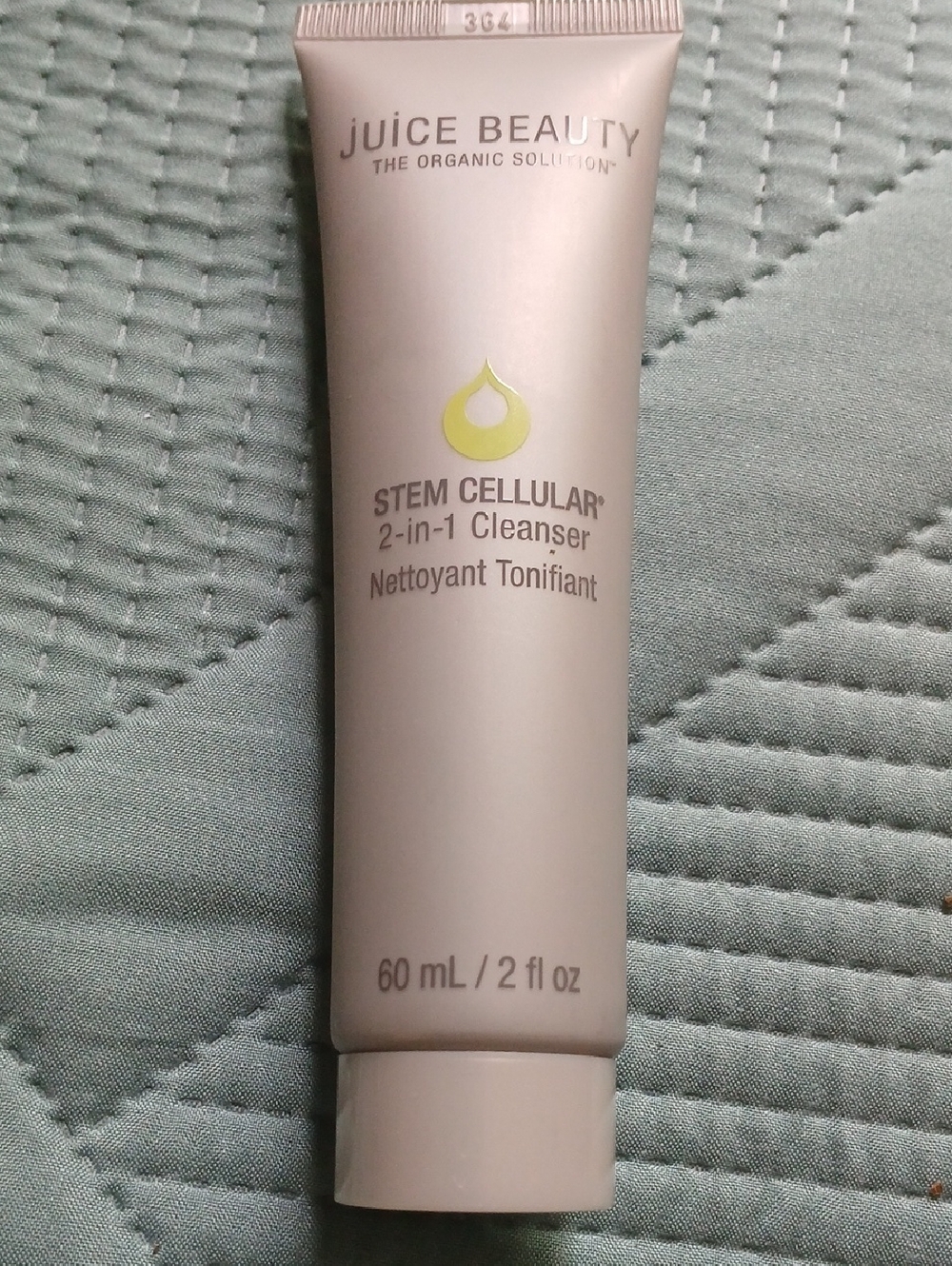 Juice Beauty Stem Cellular 2-in-1 Cleanser
